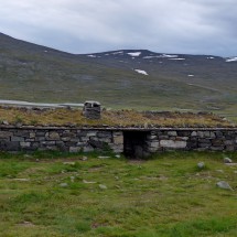 Cozy cottage on the descent from Ryggjehøe